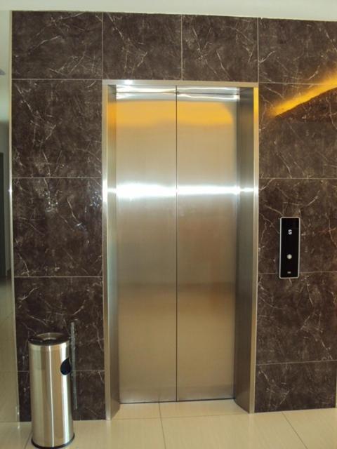 Gm City Hotel Klang Esterno foto