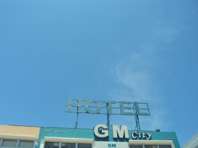 Gm City Hotel Klang Esterno foto